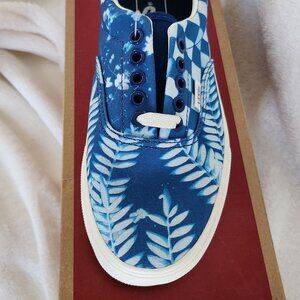 NEW - Vans Old Skool Sneakers Solar Floral True Blue Size 8